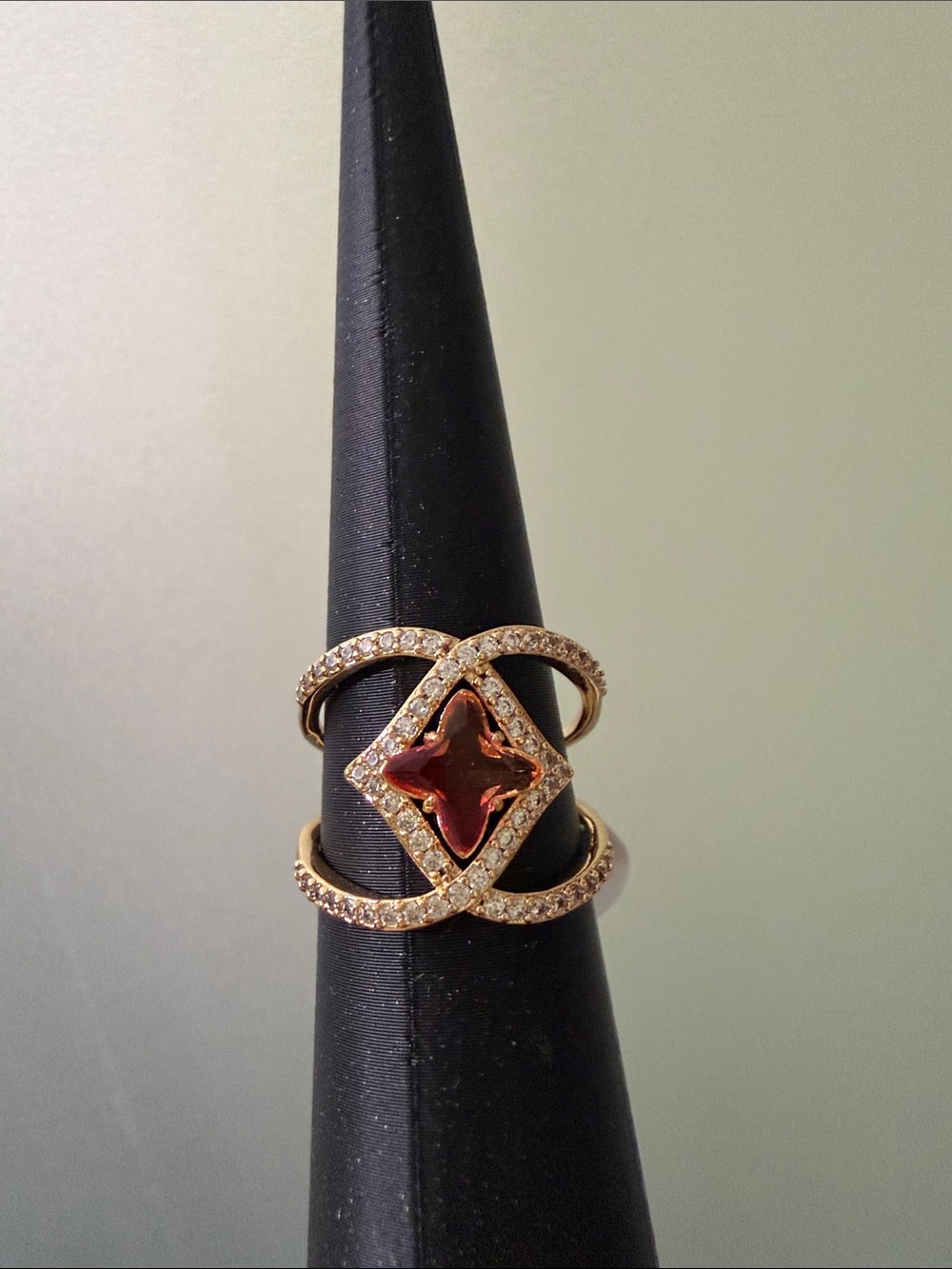 BP Crossroads ring